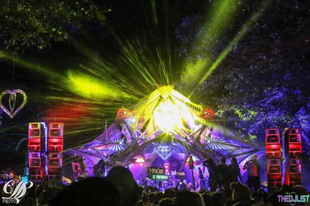 desert hearts headline